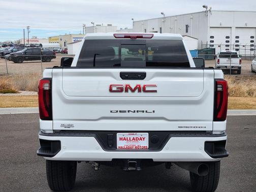 2024 GMC Sierra 2500 Denali