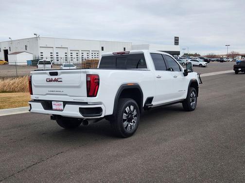 2024 GMC Sierra 2500 Denali