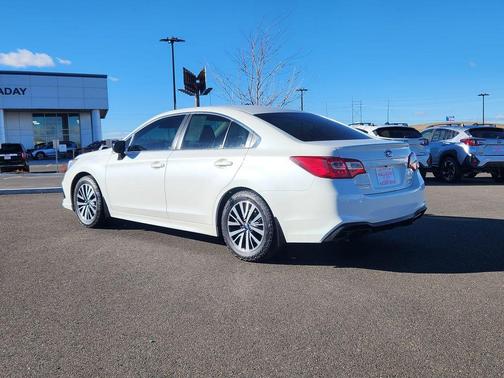 2018 Subaru Legacy 2.5i
