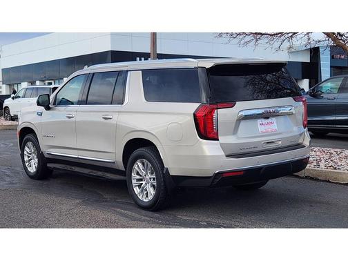 2022 GMC Yukon XL SLT