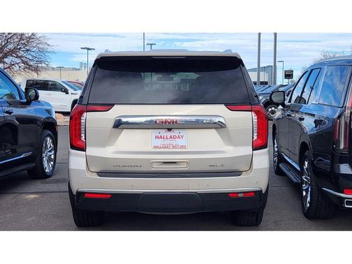 2022 GMC Yukon XL SLT