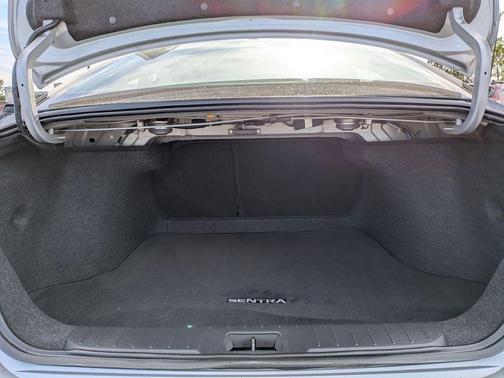 Brilliant Silver Metallic 2022 Nissan Sentra SV