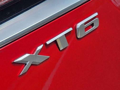 2025 Cadillac XT6 Luxury AWD