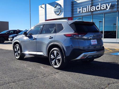 2022 Nissan Rogue Platinum