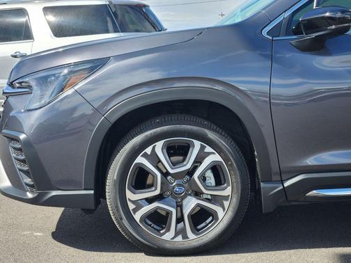 Magnetite Gray Metallic 2024 Subaru Ascent Limited