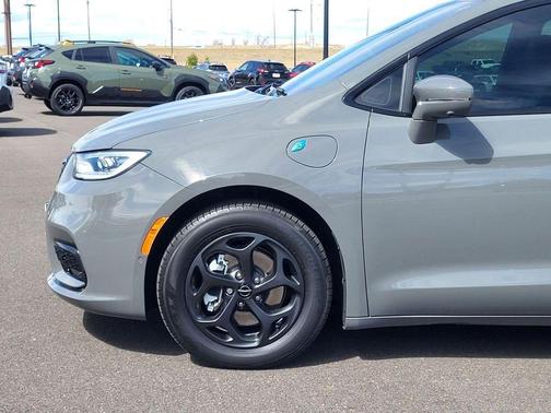 Ceramic Gray Clearcoat 2021 Chrysler Pacifica Hybrid Touring L