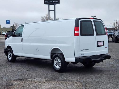 2025 GMC Savana 2500 Work Van