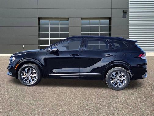 Ebony Black 2023 Kia Sportage SX