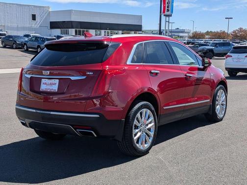 Red Horizon Tintcoat 2019 Cadillac XT5 Platinum