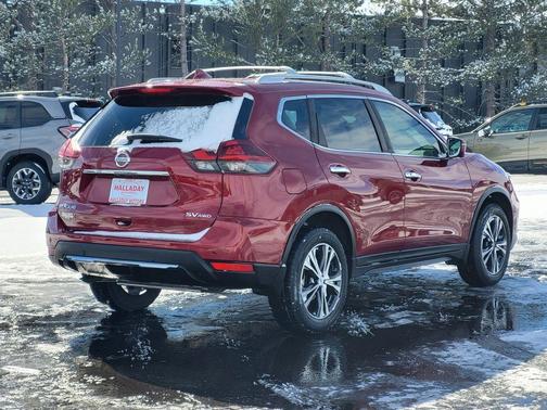 2020 Nissan Rogue SV