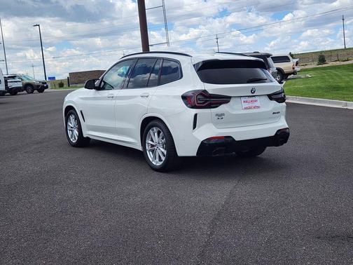 2022 BMW X3 M40i