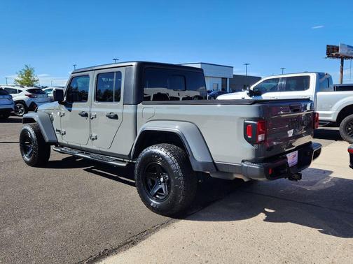 2021 Jeep Gladiator Sport