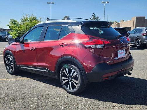 2020 Nissan Kicks SR