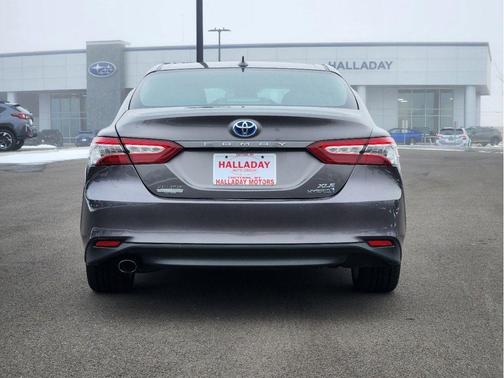 2018 Toyota Camry Hybrid XLE