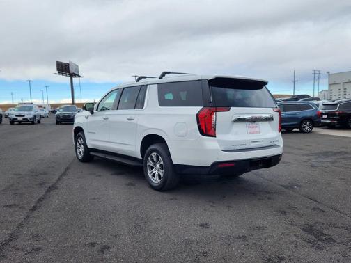 2022 GMC Yukon XL SLE