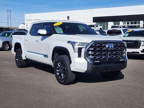 2024 Toyota Tundra Hybrid Platinum