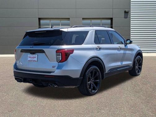 Iconic Silver Metallic 2022 Ford Explorer ST
