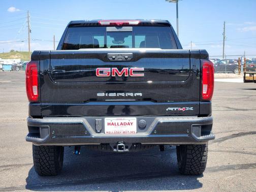 2025 GMC Sierra 1500 AT4X