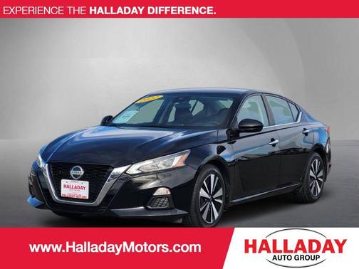 2022 Nissan Altima 2.5 SV