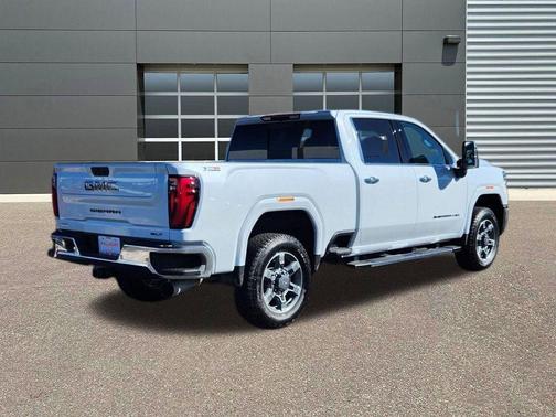 Glacier White 2026 GMC Sierra 3500 SLT