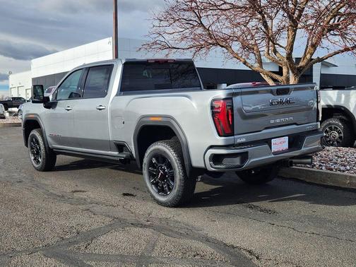 2026 GMC Sierra 3500 AT4