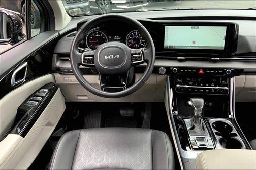 2023 Kia Carnival EX