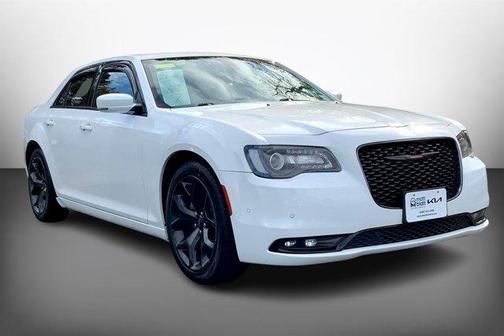2022 Chrysler 300 S