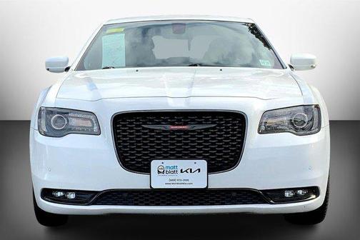 2022 Chrysler 300 S