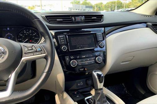 2021 Nissan Rogue Sport SL