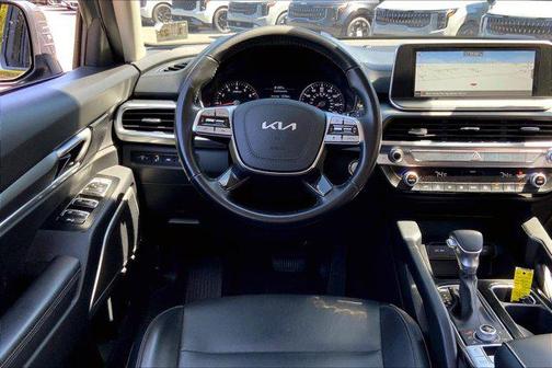 2022 Kia Telluride LX
