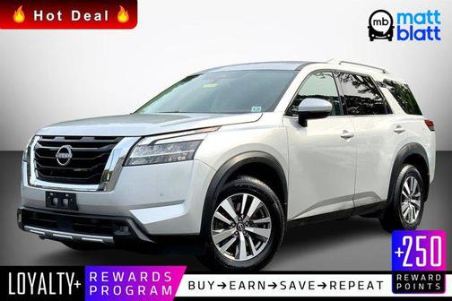 2022 Nissan Pathfinder SL 4WD