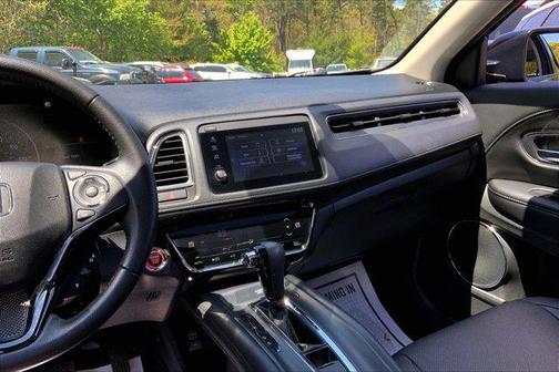 Crystal Black Pearl 2022 Honda HR-V EX-L