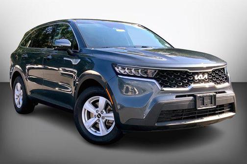 2022 Kia Sorento LX