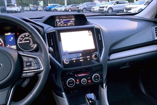 Crystal White Pearl 2023 Subaru Forester Limited