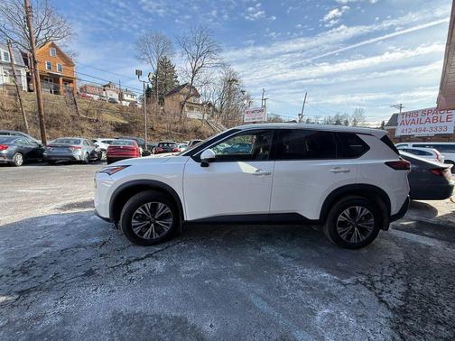 2021 Nissan Rogue SV