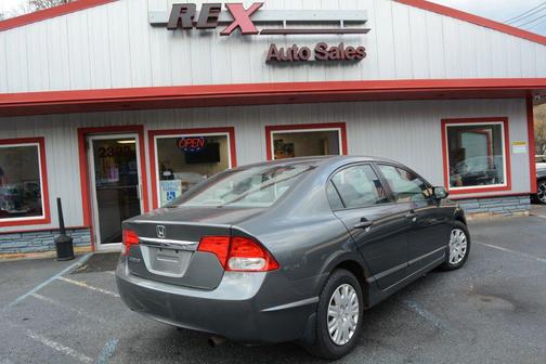 2010 Honda Civic DX-VP