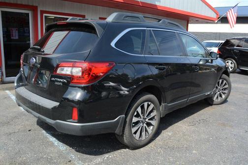 Crystal Black Silica 2015 Subaru Outback 3.6R Limited
