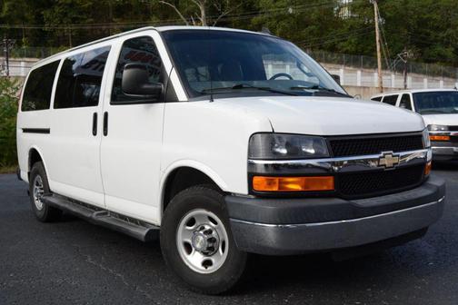 2016 Chevrolet Express 3500 LT