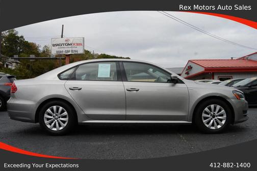 2013 Volkswagen Passat 2.5L Wolfsburg Edition