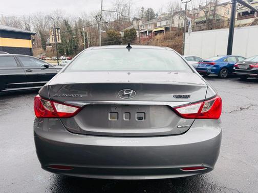 2012 Hyundai SONATA Limited