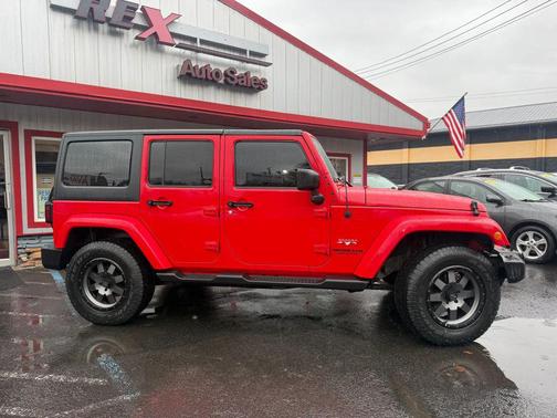 2016 Jeep Wrangler Unlimited Sahara