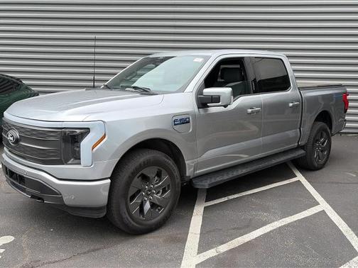 ICONIC SILVER METALLIC 2025 Ford F-150 LARIAT