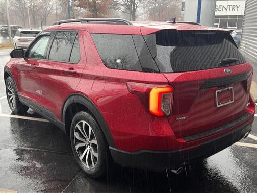 2022 Ford Explorer ST-LINE