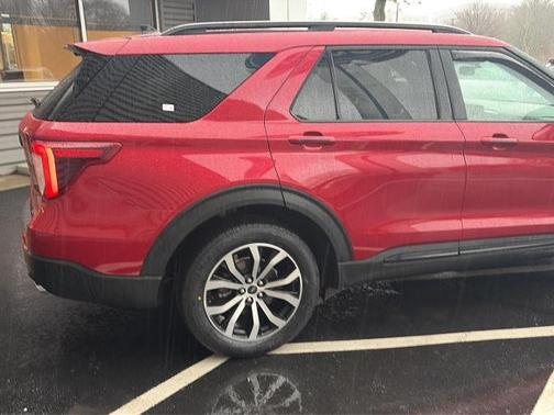 2022 Ford Explorer ST-LINE