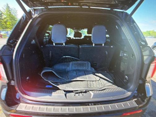AGATE BLACK METALLIC 2025 Ford Explorer ST-LINE