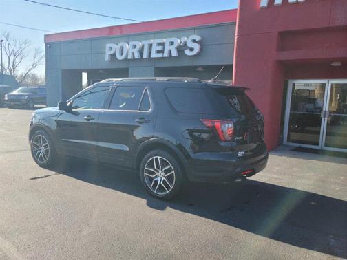 2018 Ford Explorer Sport