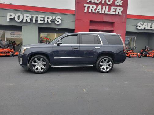 2017 Cadillac Escalade Luxury