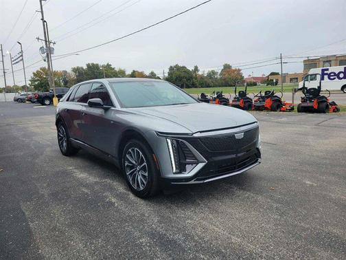 2024 Cadillac LYRIQ Sport
