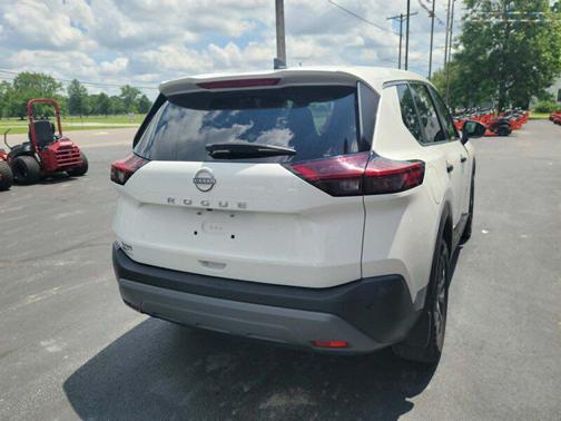 Glacier White 2022 Nissan Rogue S