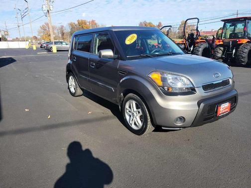 2010 Kia Soul +